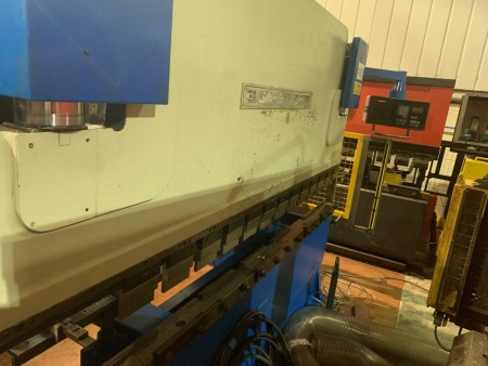 Elga sync 90 ton x 3000mm Four Cnc axis with Delem DA23 - 1